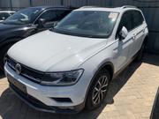 Volkswagen Tiguan 2.0T SE FWD 2018 White for sale