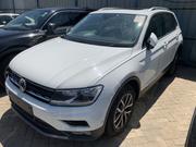 Volkswagen Tiguan 2.0T SE FWD 2018 White for sale