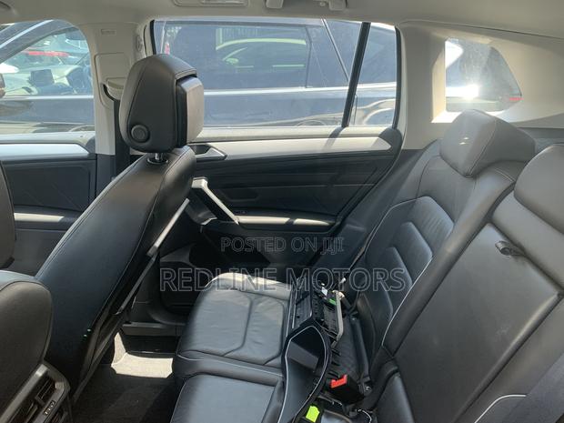 Volkswagen Tiguan 2.0T SE FWD 2018 White
