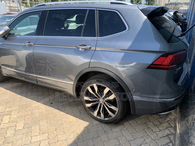 Volkswagen Tiguan 2018 Silver