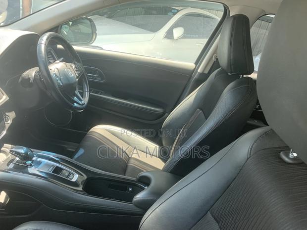 Honda Vezel 1.5 Hybrid 2WD 2018 White