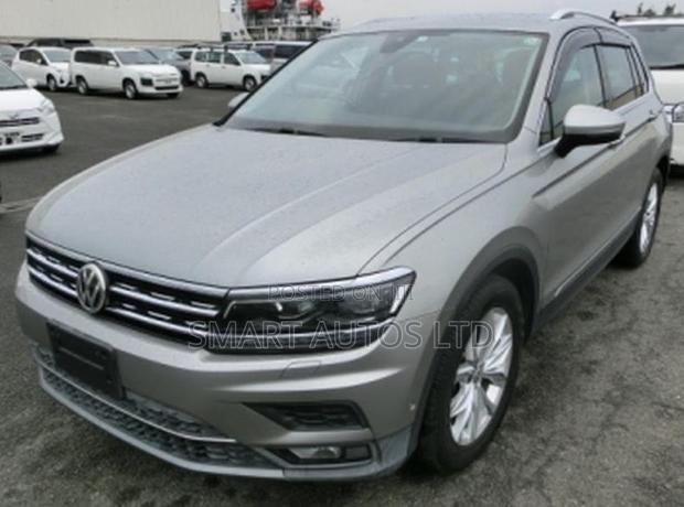 Volkswagen Tiguan 2018 Silver