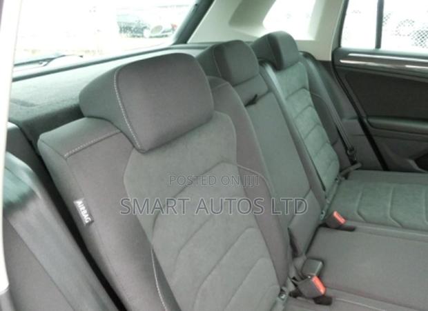 Volkswagen Tiguan 2018 Silver