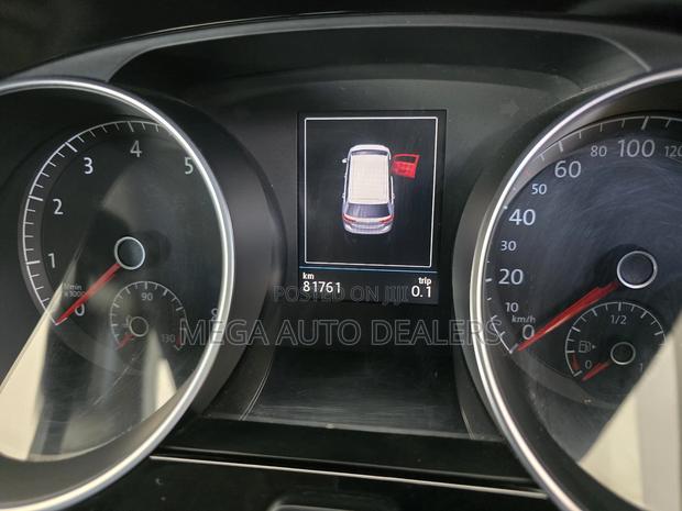 Volkswagen Touran 2018 Blue