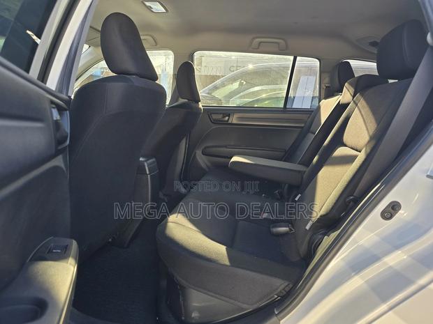 Toyota Corolla Fielder 2018 White