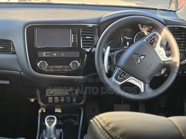 Mitsubishi Outlander 2018 Black