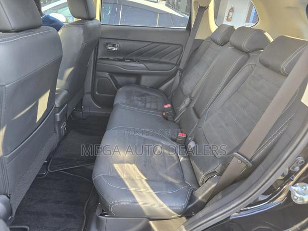 Mitsubishi Outlander 2018 Black