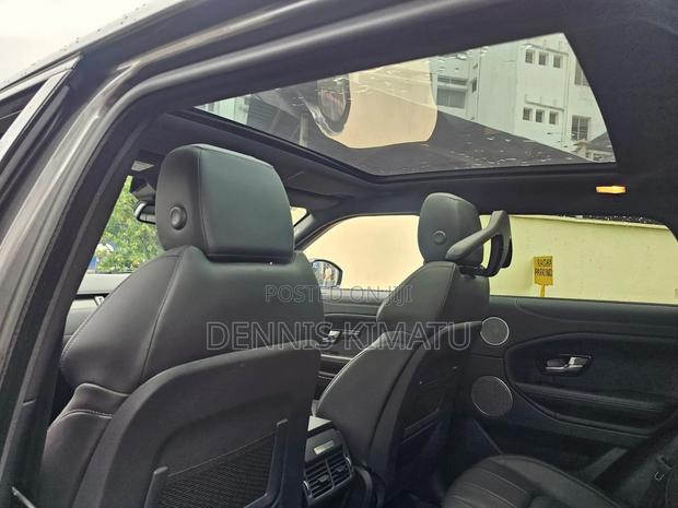 Land Rover Range Rover Evoque 2018 Gold