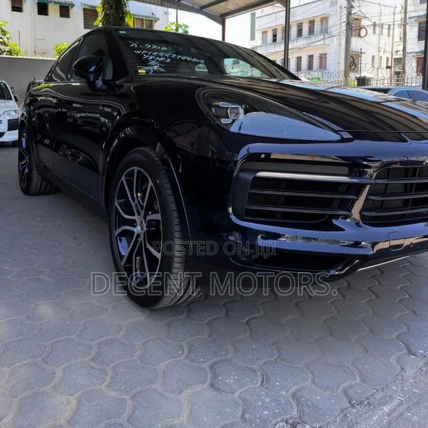 Porsche Cayenne S AWD 2019 Black