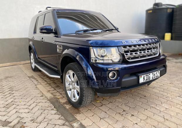 Land Rover Discovery 2015 Blue