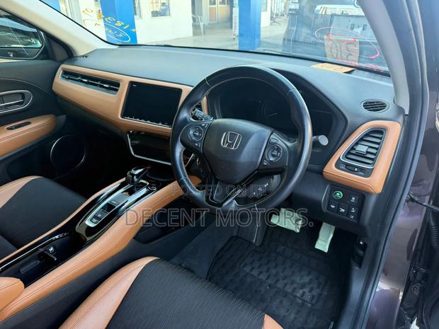 Honda Vezel 1.5 Hybrid 2WD 2018 Brown
