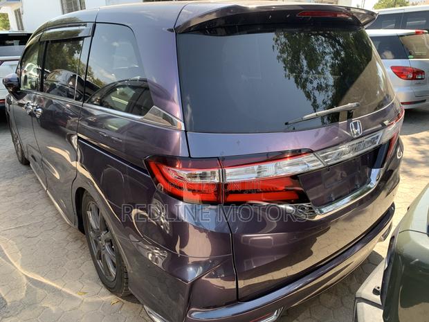 Honda Odyssey 2.4 Absolute 2WD 2018 Maroon