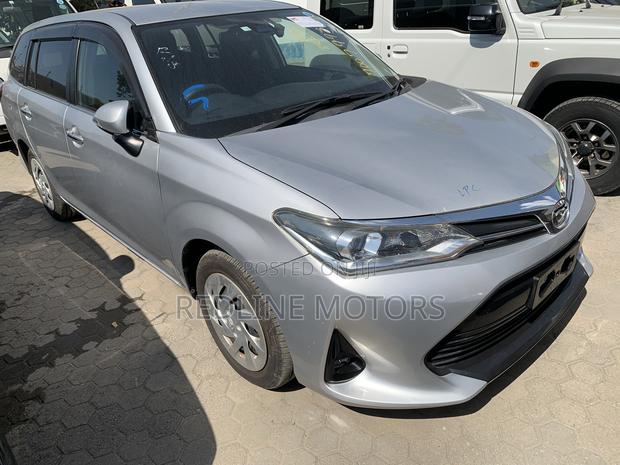 Toyota Corolla Fielder 1.5 Petrol AWD 2018 Silver