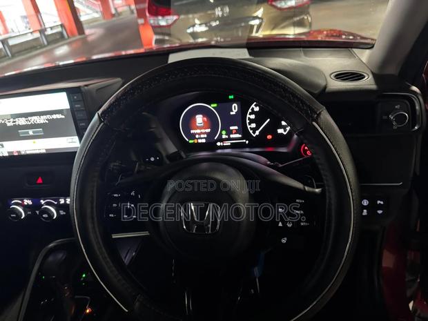 Honda Vezel 1.5 Hybrid 4WD 2021 Red
