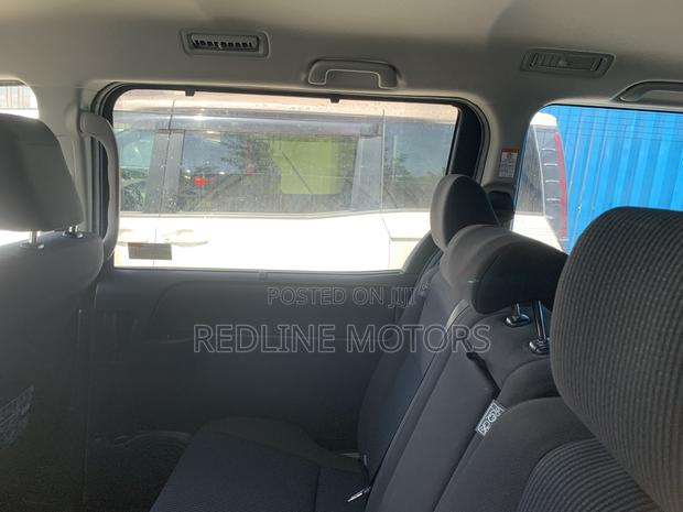 Toyota Noah 2.0 AWD (7 Seater) 2018 Black