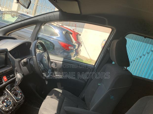 Toyota Noah 2.0 FWD (7 Seater) 2018 White