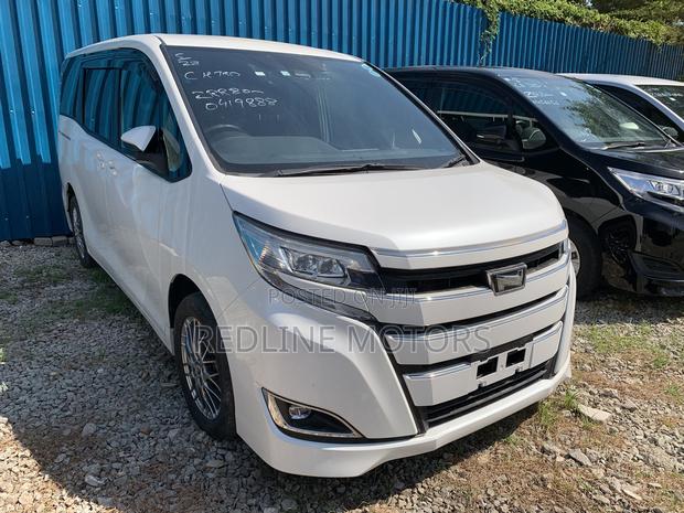 Toyota Noah 2.0 FWD (7 Seater) 2018 White