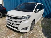 Toyota Noah 2.0 FWD (7 Seater) 2018 White for sale