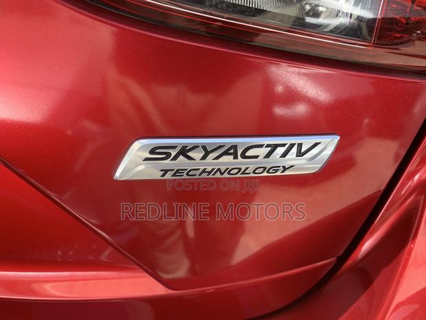 Mazda Axela 2018 Red