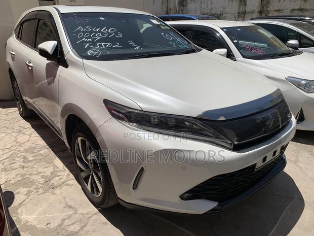 Toyota Harrier 2.0 4WD 2018 Off white