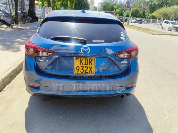 Mazda Axela 2018 Blue
