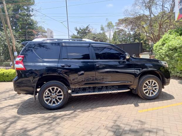 Toyota Land Cruiser Prado 2.8 2017 Black