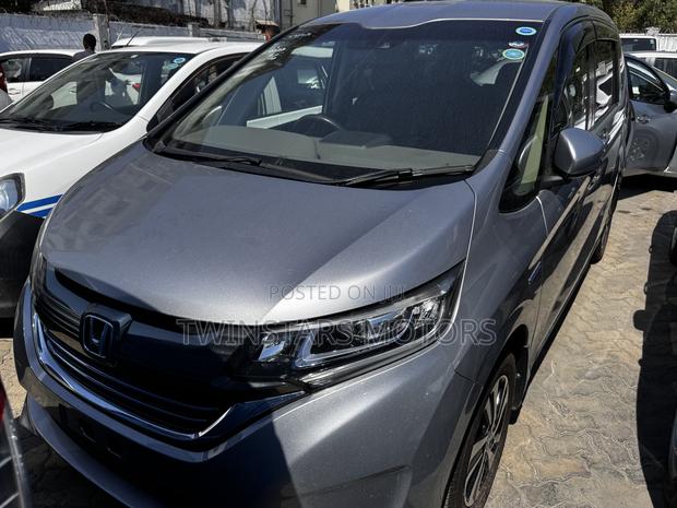 Honda Freed 2019 Silver