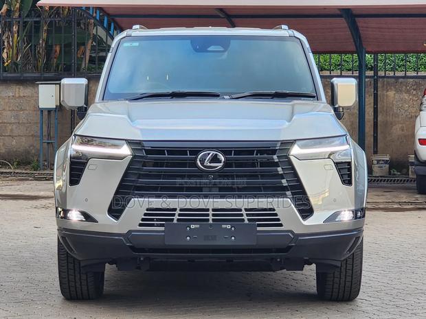 New Lexus GX 2025 Gray