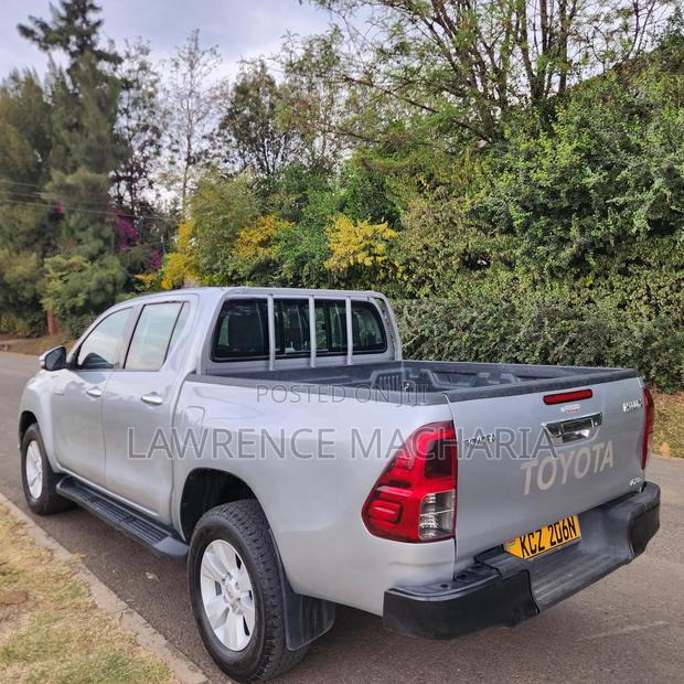 Toyota Hilux Revo Double Cab Deisel 2.8 RWD 2020 Silver
