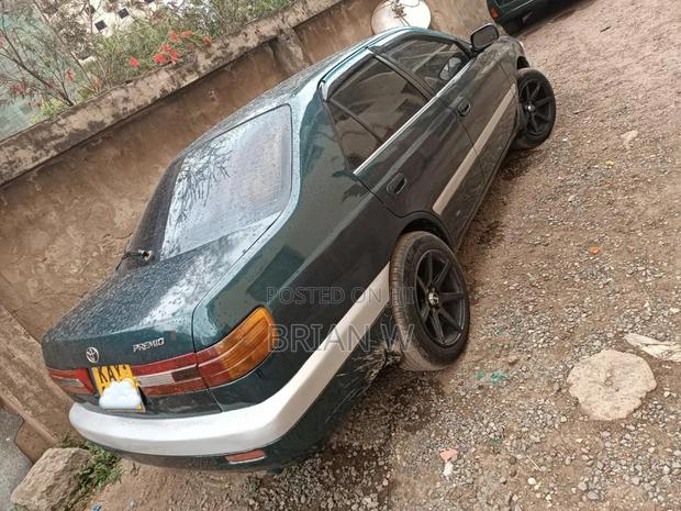 Toyota Corona Premio 2001 Green