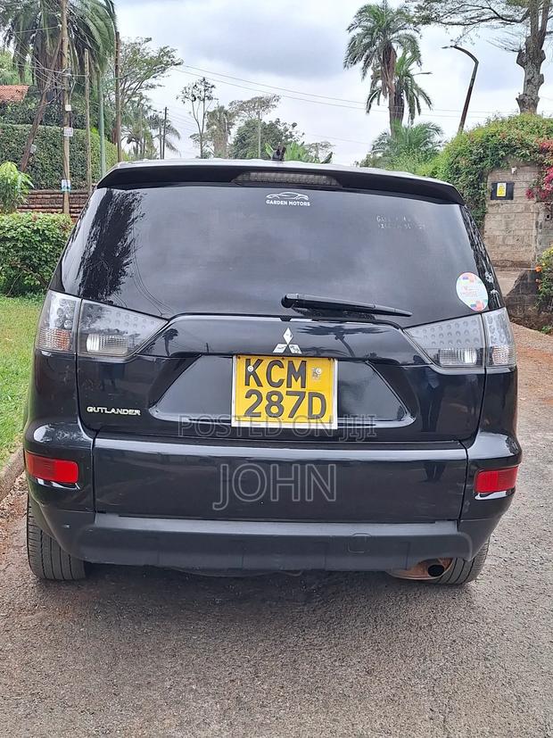 Mitsubishi Outlander SE 2010 Black