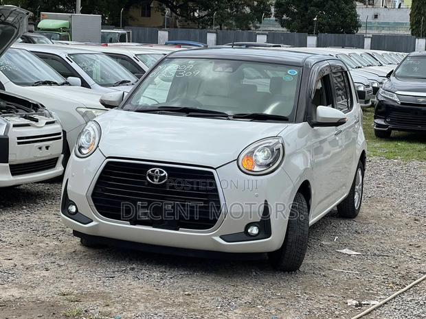 Toyota Passo 1.0 FWD 2019 White
