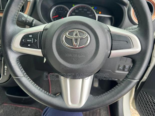 Toyota Passo 1.0 FWD 2019 White