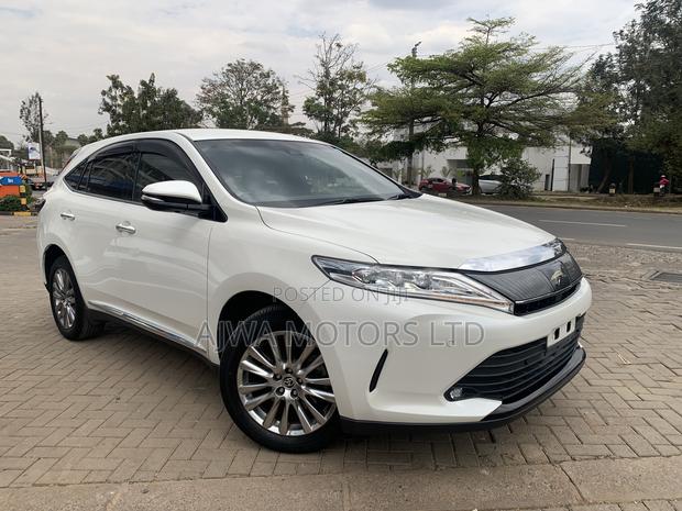 Toyota Harrier 2.0 2020 White