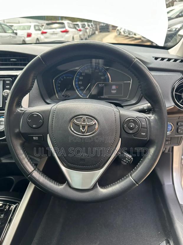 Toyota Axio 2019 Silver