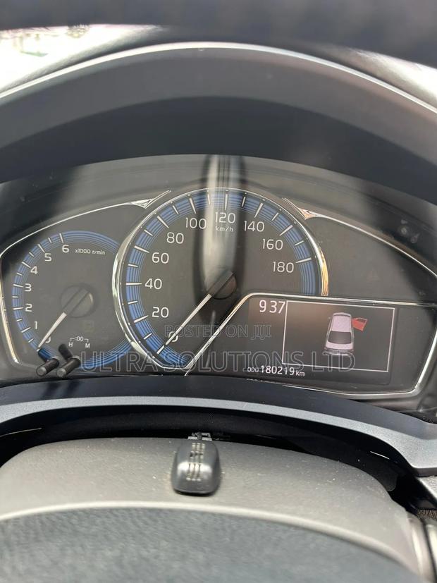 Toyota Axio 2019 Silver