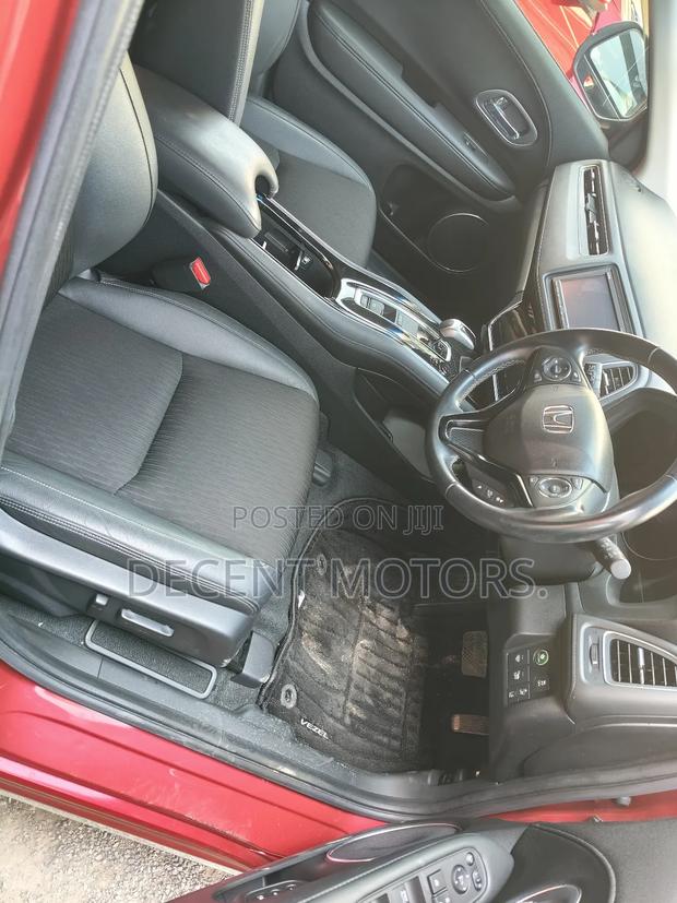 Honda Vezel 1.5 Hybrid 2WD 2019 Red