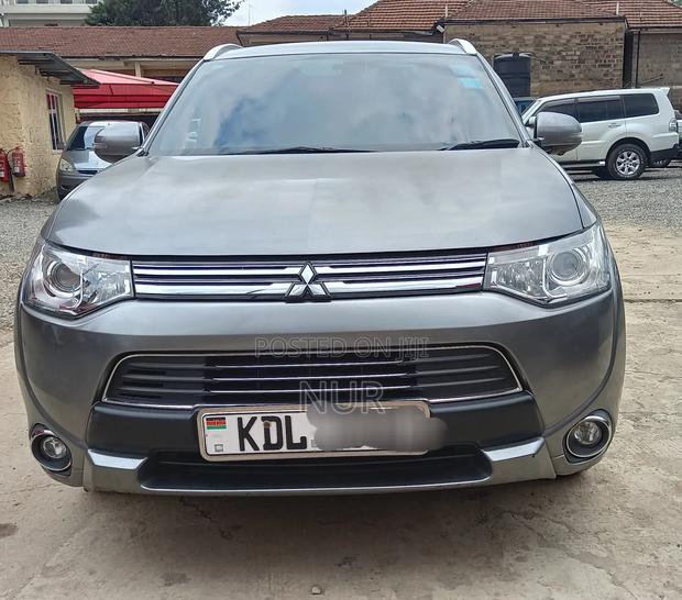 Mitsubishi Outlander 2015 Gray