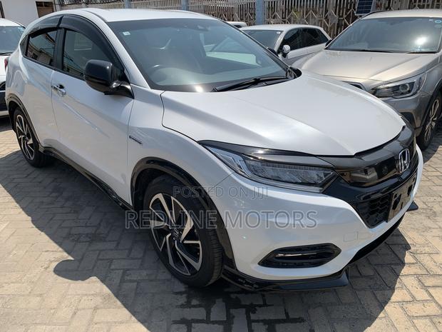 Honda Vezel 1.5 Hybrid 2WD 2018 Pearl
