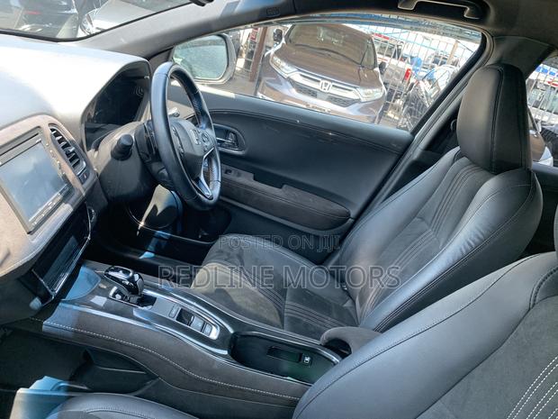 Honda Vezel 1.5 Hybrid 2WD 2018 Pearl