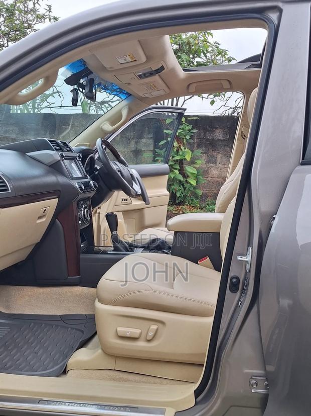 Toyota Land Cruiser Prado 2.8 D-4D 2015 Gray