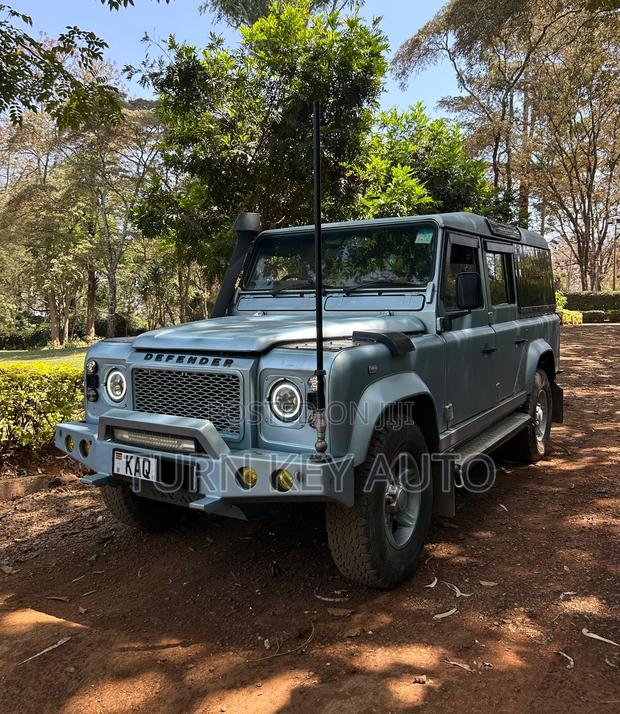 Land Rover Defender 2003 Blue