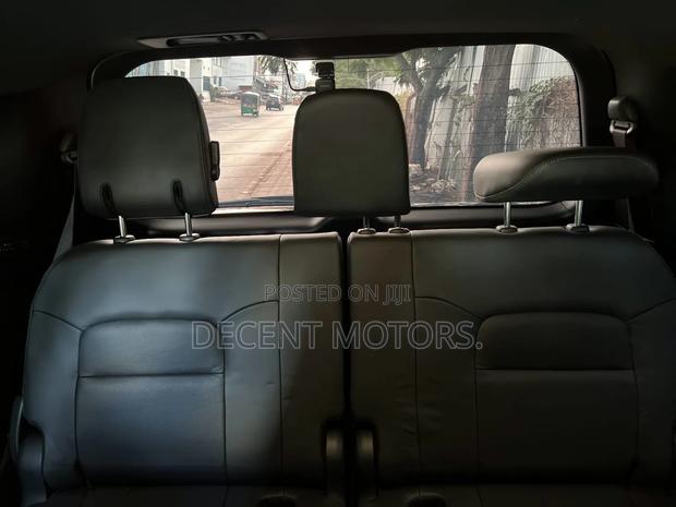 Toyota Land Cruiser 4.6 V8 ZX 2019 Black