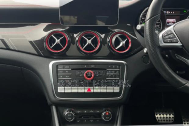 Mercedes-Benz GLA-Class 2018 White
