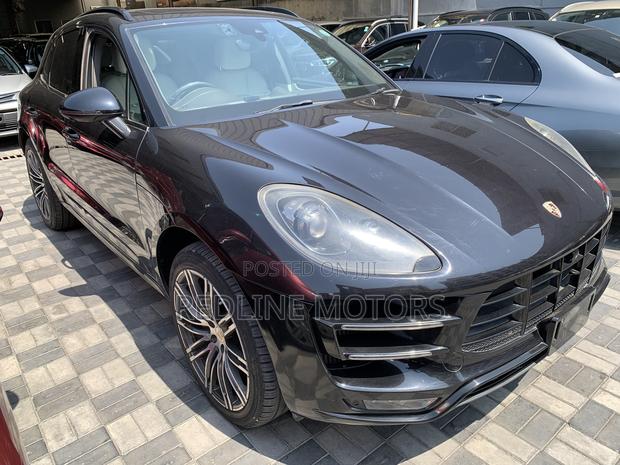 Porsche Macan Turbo 2016 Black