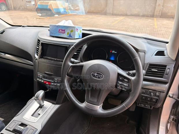 Subaru Legacy 2013 Silver