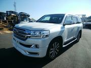 Toyota Land Cruiser 4.6 V8 ZX 2019 White for sale