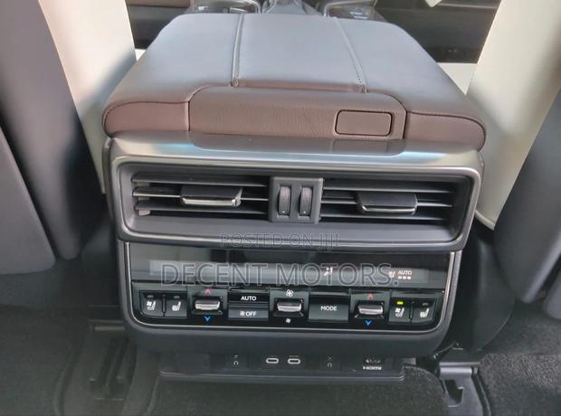 Lexus LX 600 2022 Gray