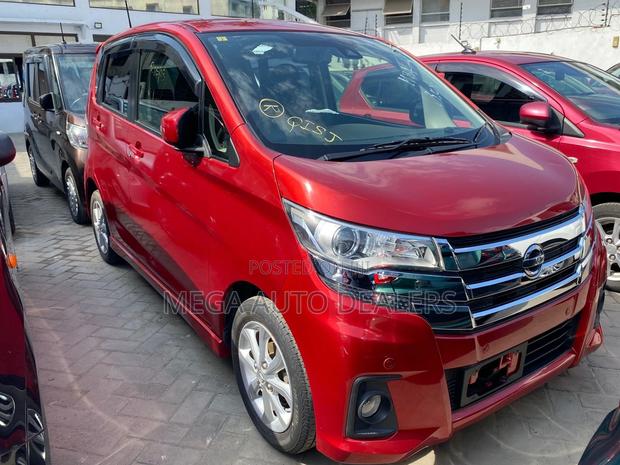 Nissan Dayz 2018 Red