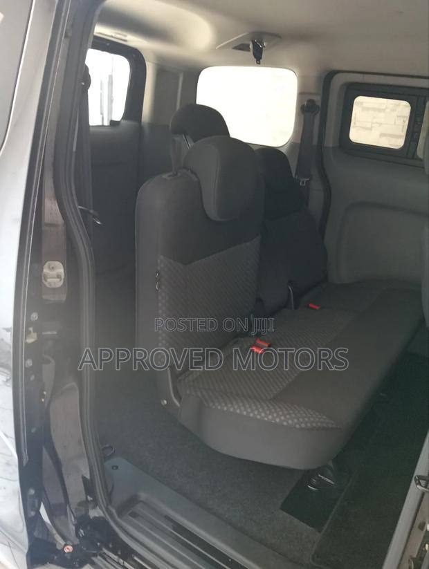 Nissan NV200 2018 Black